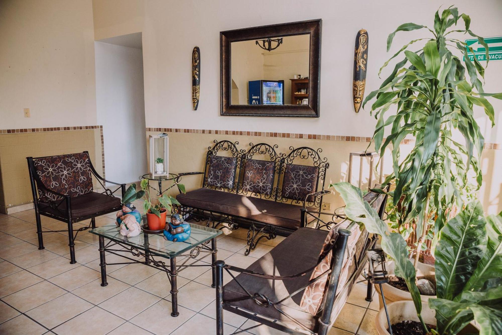 Hotel Cervantino تاباتشولا المظهر الخارجي الصورة
