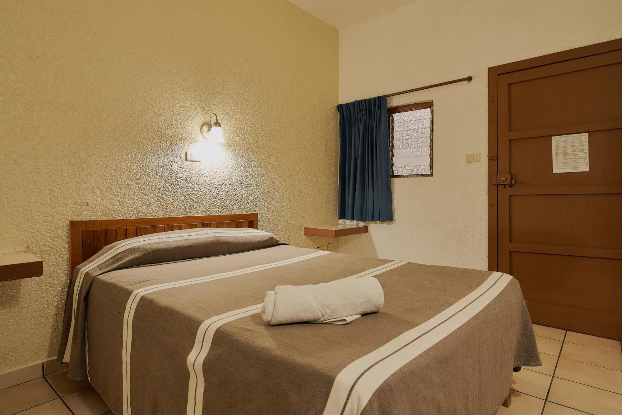 Hotel Cervantino تاباتشولا المظهر الخارجي الصورة