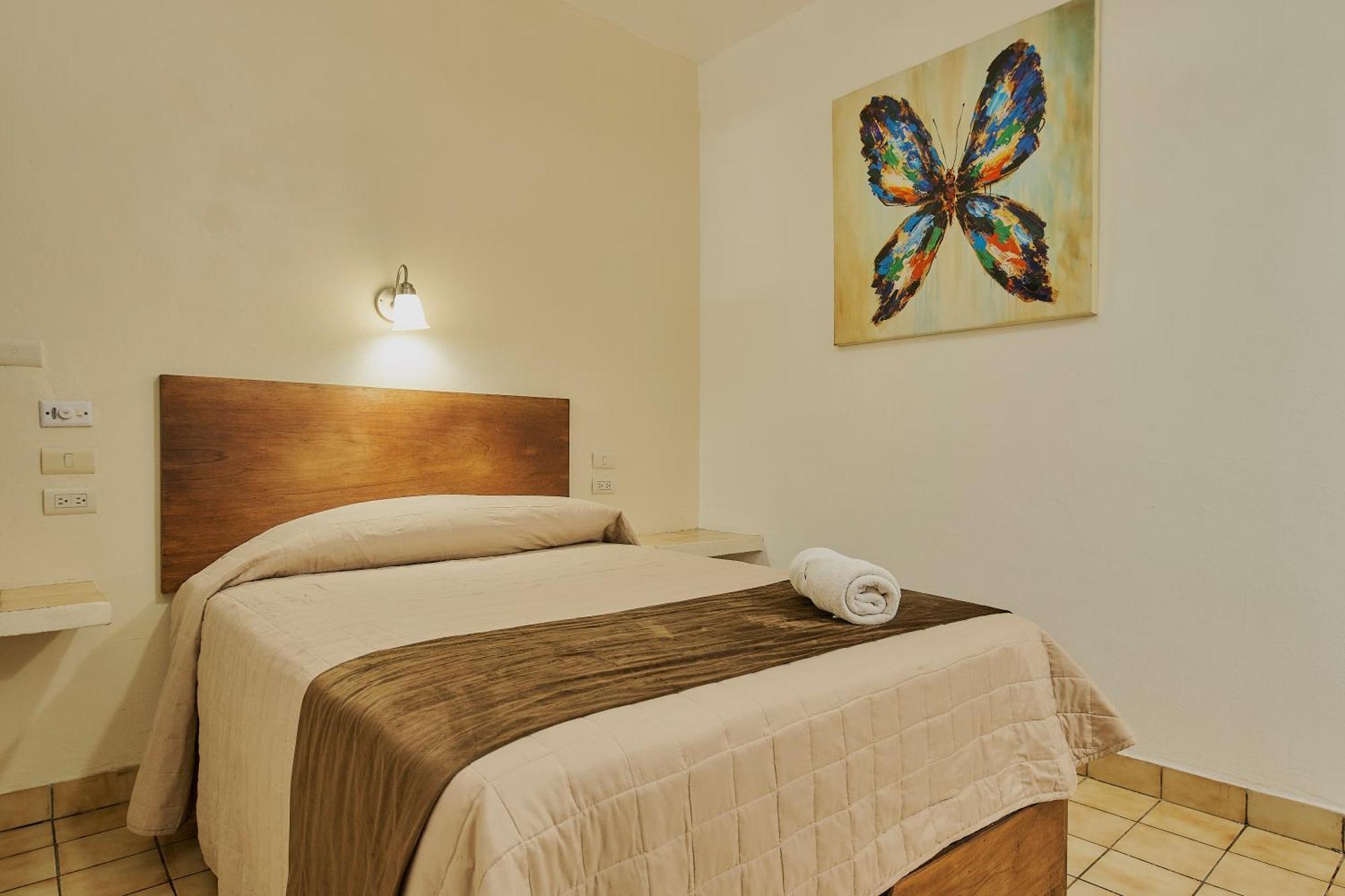 Hotel Cervantino تاباتشولا المظهر الخارجي الصورة