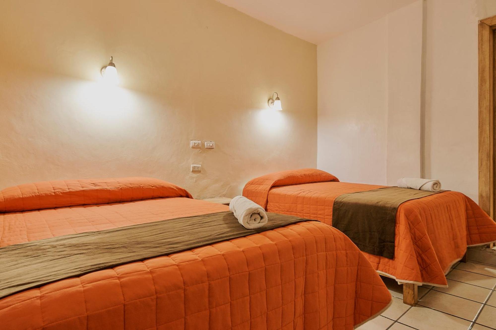 Hotel Cervantino تاباتشولا المظهر الخارجي الصورة